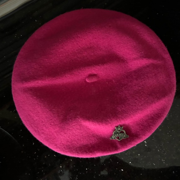 Talula Aritzia Raspberry/Fuchsia Beret - Picture 2 of 5
